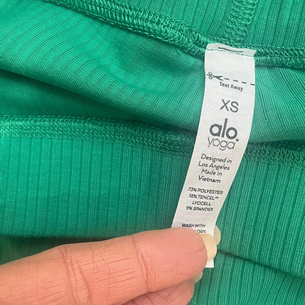 ALO Yoga ribbed high waisted 7/8 blissful legging, emerald Green Sz XS - Picture 3 of 6
